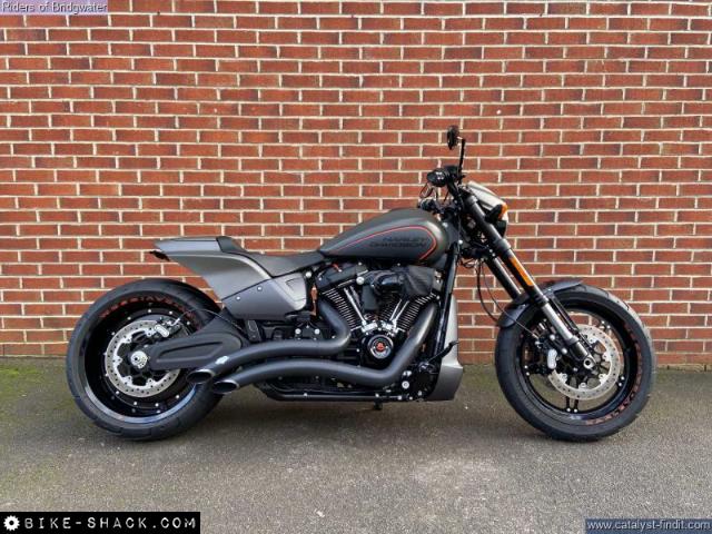 Harley-Davidson FXDR Softail 1868 2019 motorcycle