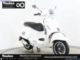 Piaggio Vespa GTS 300 2023 motorcycle #1