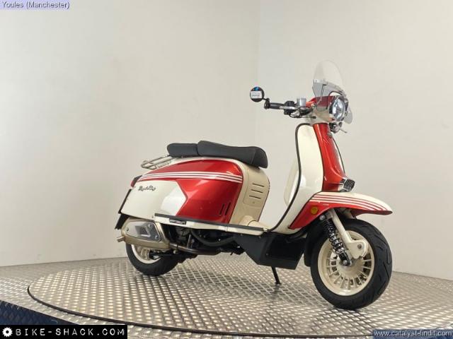 Royal Alloy GP300 2024 motorcycle