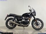 Triumph Street Twin 900 2022 motorcycle #2
