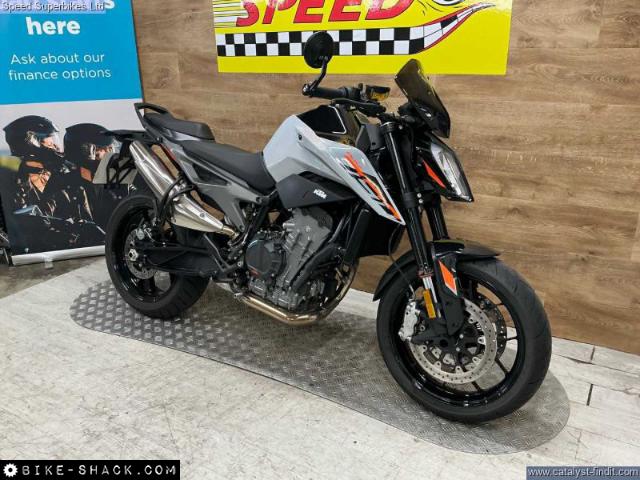 KTM 790 Duke 2024 motorcycle
