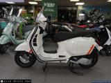 Piaggio Vespa GTS 125 2024 motorcycle #2