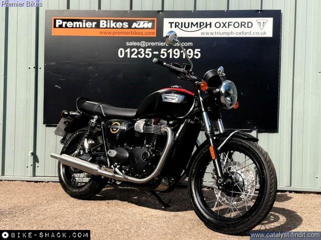 Triumph Bonneville T100 900 2026 motorcycle