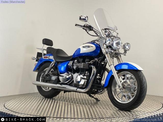 Triumph America 865 2012 motorcycle