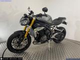 Triumph Speed Triple 1200 2022 motorcycle #3
