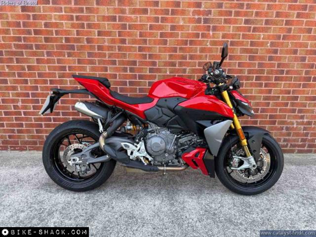 Ducati Streetfighter V2 890 2026 motorcycle