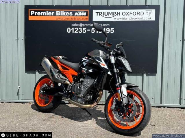 KTM 890 Duke 2024 motorcycle