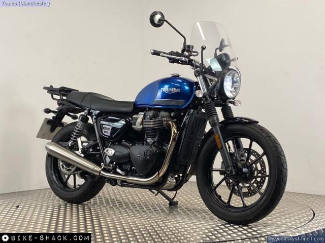 Triumph Street Twin 900 2022 motorcycle