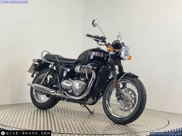 Triumph Bonneville T100 900 2019 motorcycle