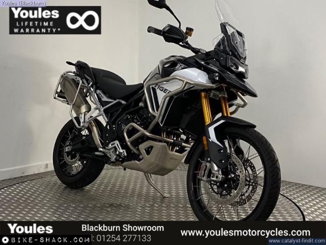 Triumph Tiger 900 2025 motorcycle