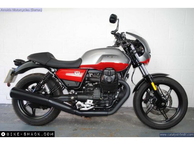 Moto Guzzi V7 850 2024 motorcycle