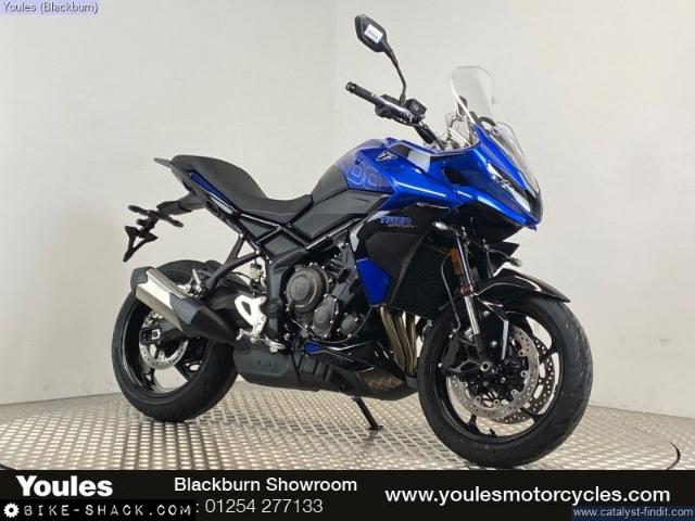 Triumph Tiger 800 2025 motorcycle