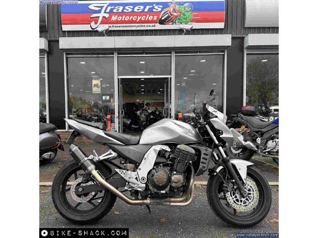 Kawasaki ZR750 2006 motorcycle