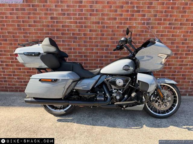 Harley-Davidson FLTR Road Glide 1923 2026 motorcycle