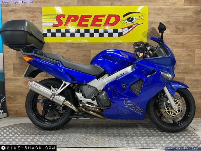 Honda VFR800 2001 motorcycle
