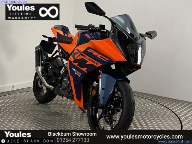 KTM RC125 2025 motorcycle