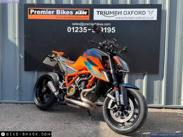 KTM 1290 Superduke 2022 motorcycle