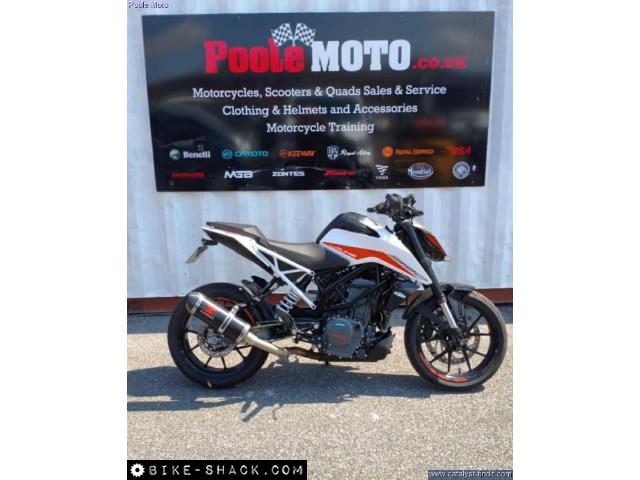 KTM 390 Duke 2022 motorcycle