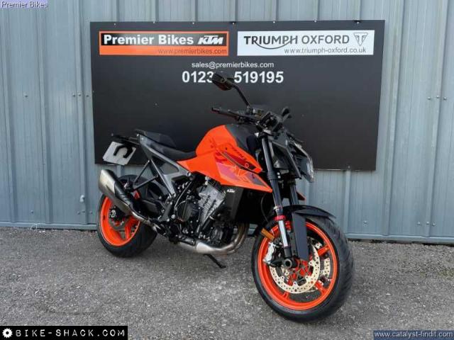 KTM 990 Duke 2024 motorcycle
