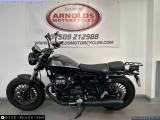 Moto Guzzi V9 Bobber 2023 motorcycle #2