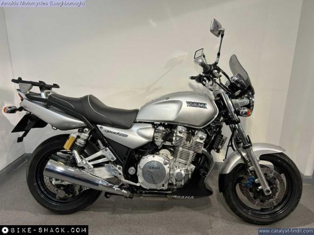 Yamaha XJR1300 2000 motorcycle