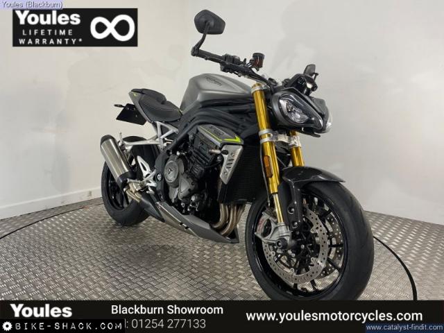 Triumph Speed Triple 1200 2022 motorcycle