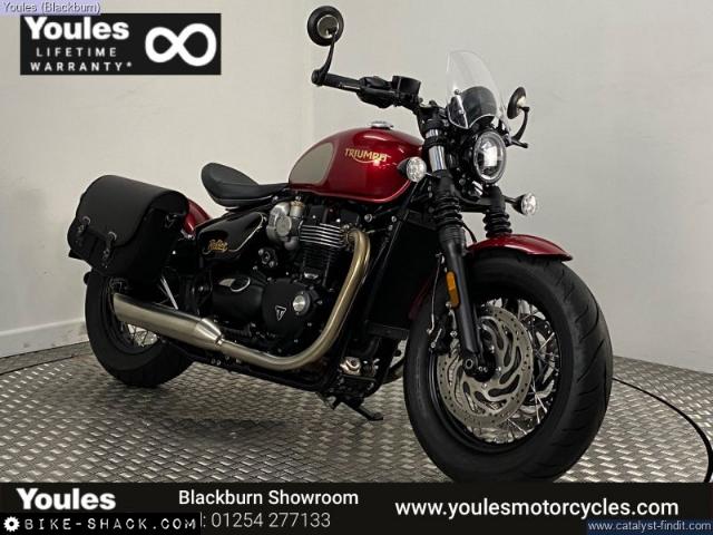 Triumph Bonneville Bobber 1200 2022 motorcycle