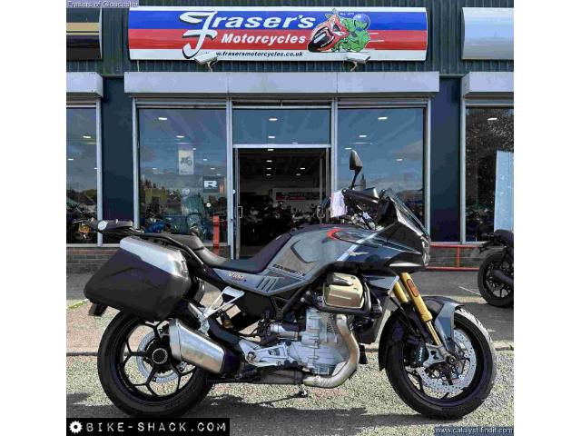 Moto Guzzi V100 Mandello 2024 motorcycle