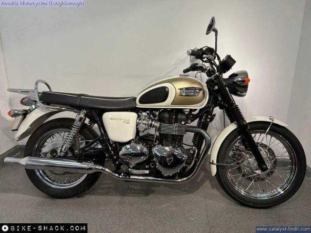 Triumph Bonneville T100 900 2016 motorcycle