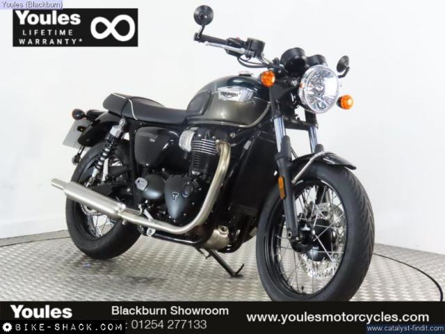 Triumph Bonneville T100 900 2023 motorcycle