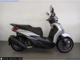 Piaggio Beverly 300 2022 motorcycle #1
