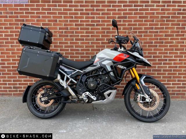 Triumph Tiger 900 2024 motorcycle
