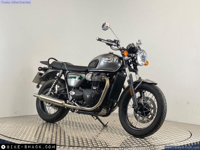 Triumph Bonneville T100 900 2022 motorcycle
