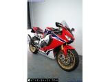 Honda CBR1000RR Fireblade 2018 motorcycle #2