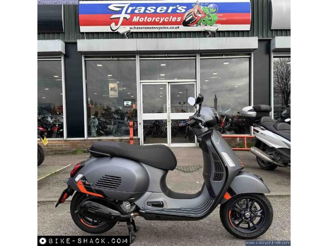 Piaggio Vespa GTS 310 2025 motorcycle