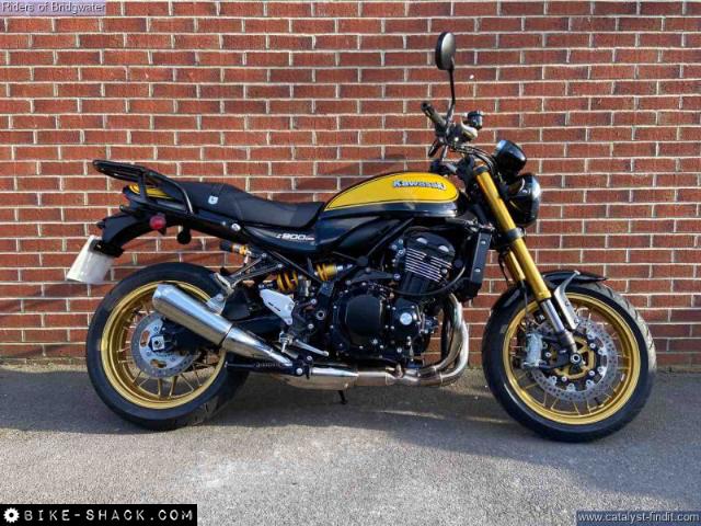 Kawasaki ZR900 2023 motorcycle