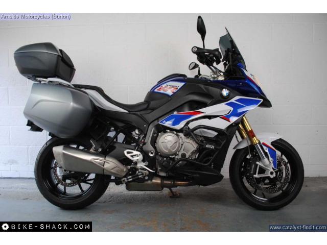 BMW S1000XR 2019 motorcycle