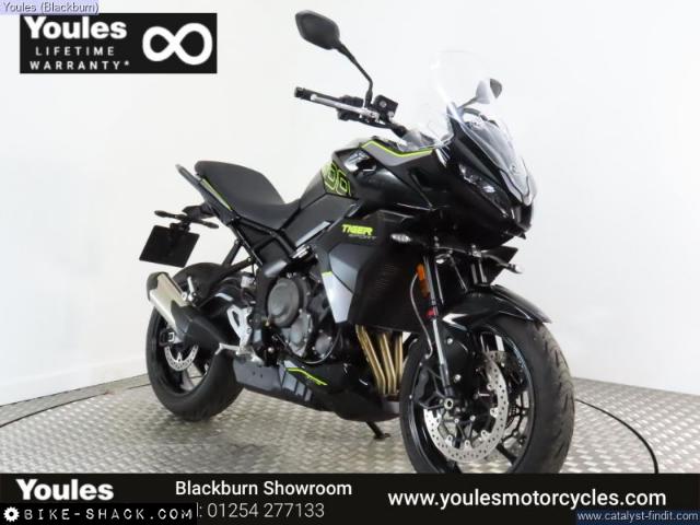 Triumph Tiger 800 2025 motorcycle