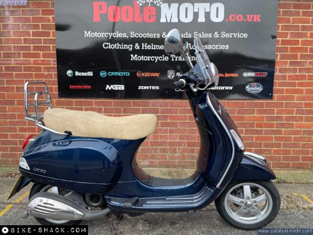 Piaggio Vespa LX 50 2013 motorcycle