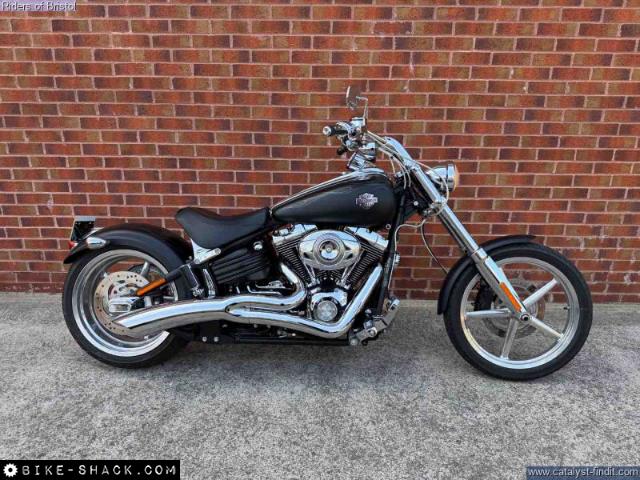 Harley-Davidson FXCW 1584 Rocker 2011 motorcycle