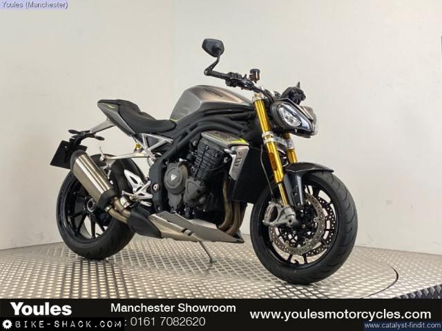 Triumph Speed Triple 1200 2021 motorcycle