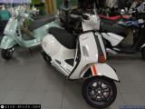 Piaggio Vespa GTS 125 2024 motorcycle #3