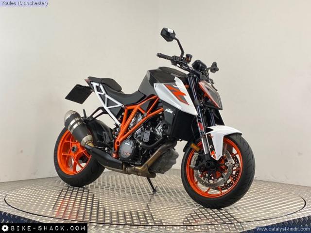 KTM 1290 Superduke 2017 motorcycle