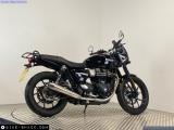 Triumph Street Twin 900 2019 motorcycle #3