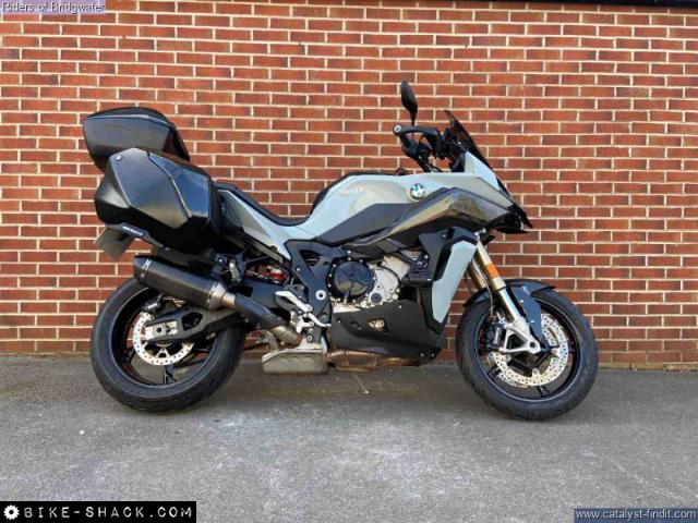 BMW S1000XR 2020 motorcycle