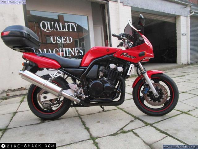 Yamaha FZS600 Fazer 1998 motorcycle