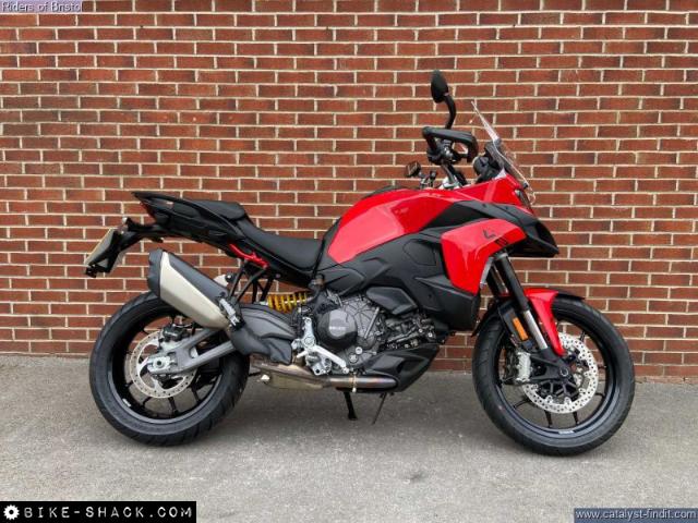 Ducati Multistrada V2 890 2025 motorcycle