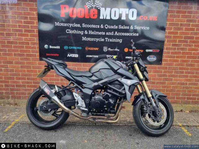 Suzuki GSR750 2013 motorcycle