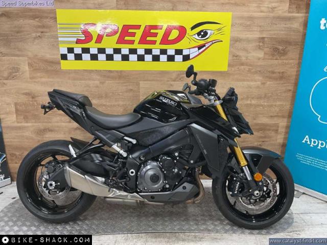 Suzuki GSX-S1000 2022 motorcycle