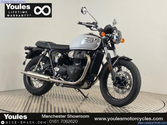 Triumph Bonneville T100 900 2026 motorcycle